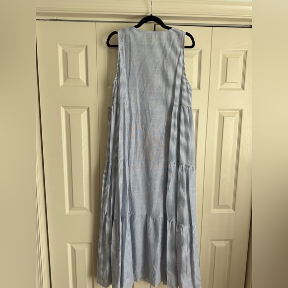 Embroidered Maxi Dress - Picture 8 of 8